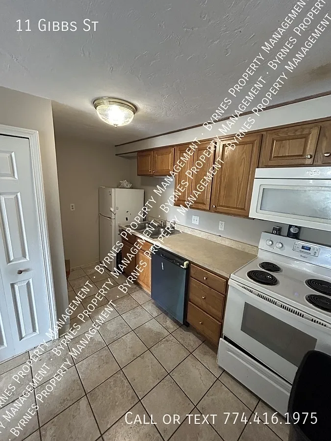 2 bed, $1,800 — Photo 1