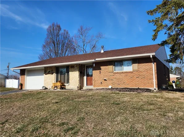 1034 Hazel Ave, Englewood, OH 45322