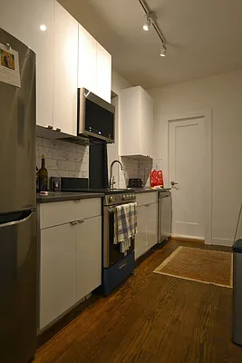 Rented by Bold New York | media 5