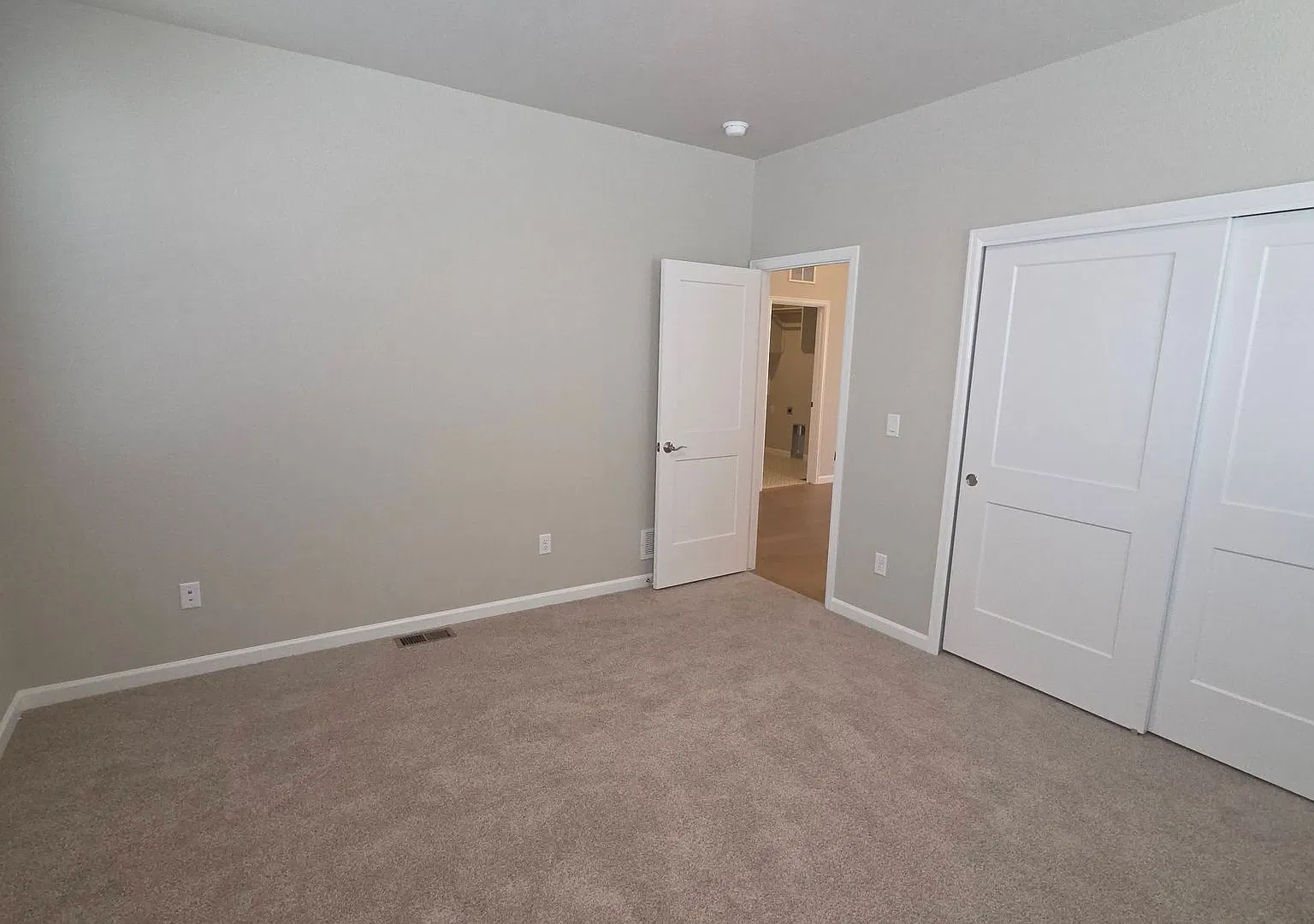 6526 Miro Lane - Highline @ Wolf Ranch - Ranch w/ Finished Basement- 4 Bed/ 3 Bath/ 3 Car Garage — Photo 4