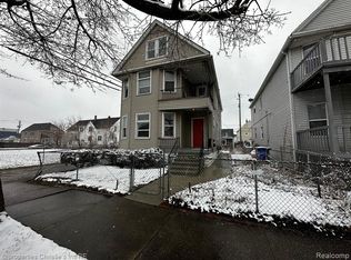 2223 Faber St, Hamtramck, MI 48212