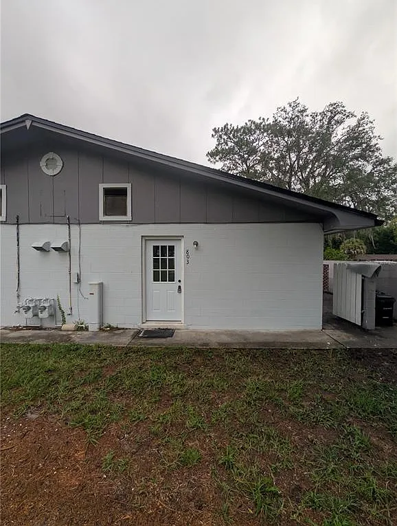 2 bed, 1.0 bath, 777 sqft, $1,200 — Photo 1