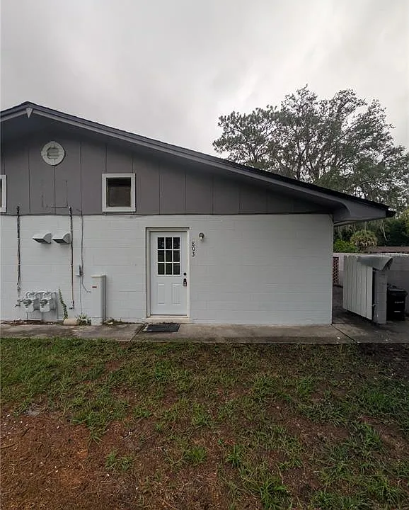803 NW 40th Ave