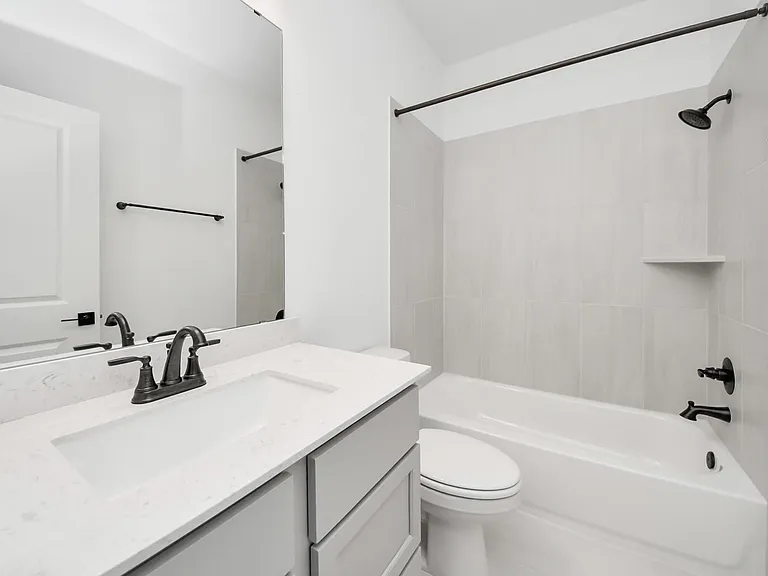 10706 Ursa St — Photo 24