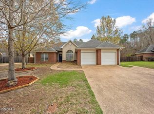 640 Hampshire Dr, Brandon, MS