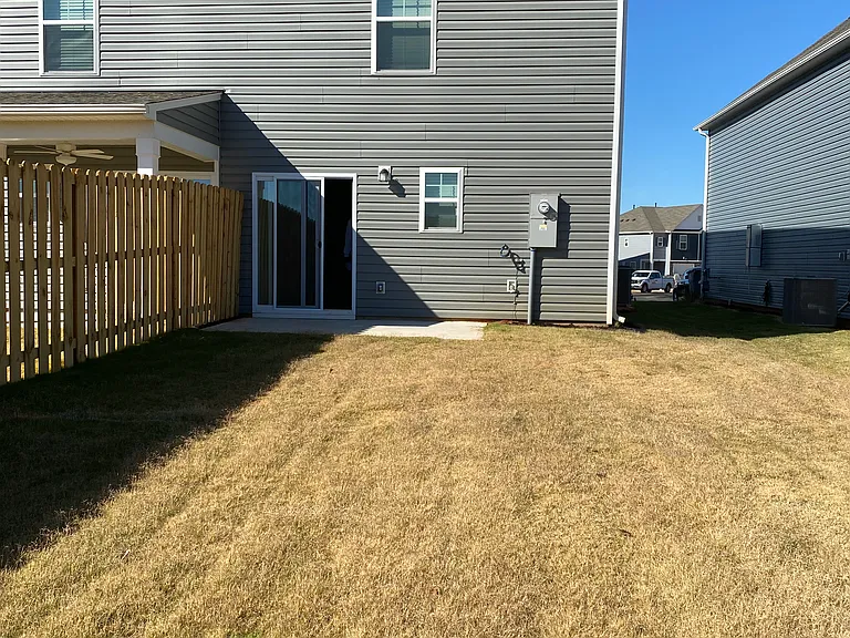 530 Seaborn Cir — Photo 10