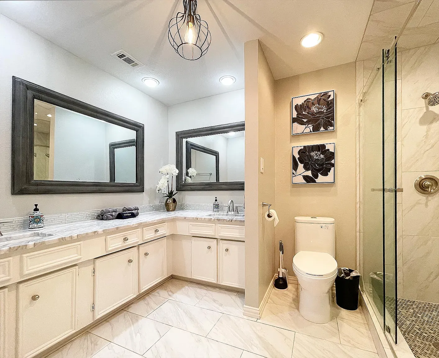 4 bed, 2123 sqft, $7,995 — Photo 3