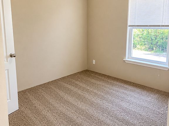 4th image of 4137 54th Ave NE