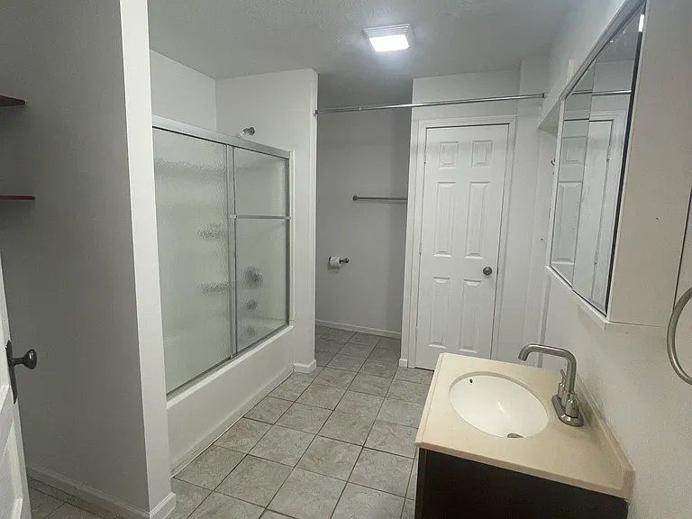 402 Main St #3 — Photo 13