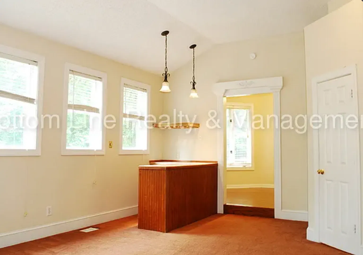 2 bedroom apartment for rent in a great location — Photo 4