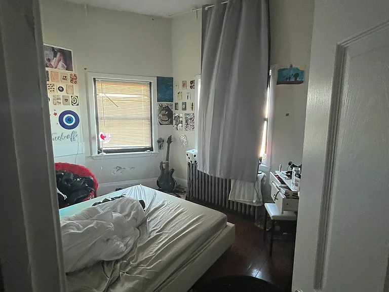 37 Bay State Rd #4R — Photo 6