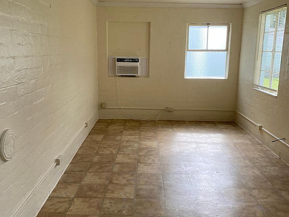 4th image of 633 Vassar St Unit B