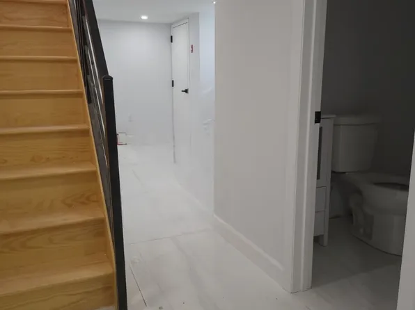 5502 Avenue L image 7 of 20