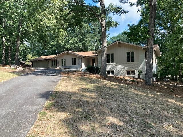 1st image of 532 Briarwood Dr