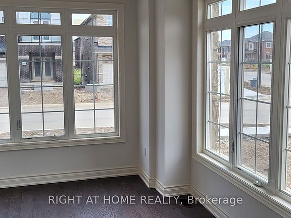 3rd image of 184 Granite Ridge Trl