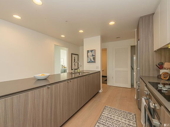 5th image of 45 Bartlett St Unit 405