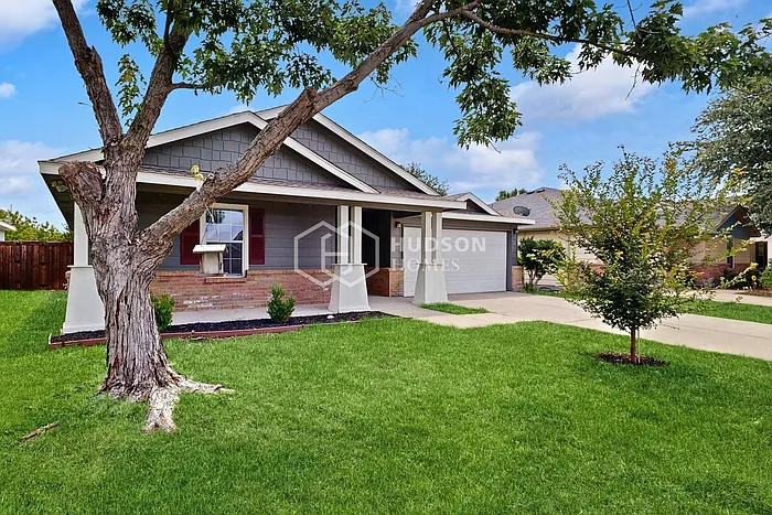 3 bed, 2.0 bath, 1602 sqft, $2,275 — Photo 4
