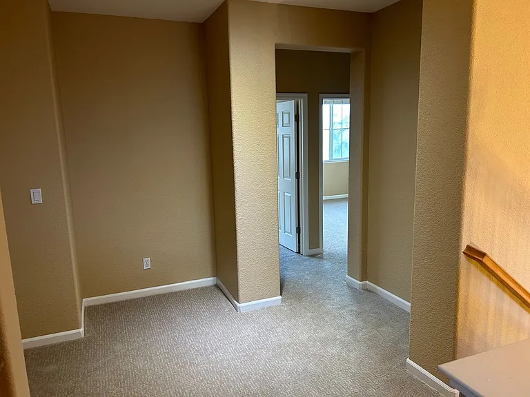 108 Matisse Dr — Photo 8