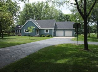 9906 S 10th St, Schoolcraft, MI 49087