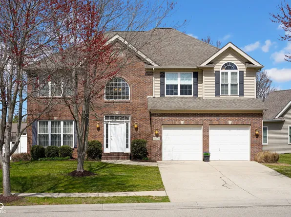 2468 Wyndham Pl S, Columbus, IN 47203