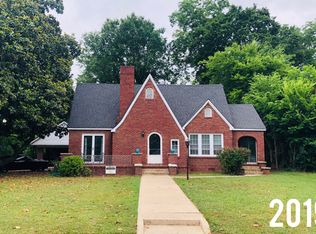 308 S River St, Centre, AL 35960