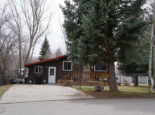 1170 Cleveland St, Meeker, CO 81641