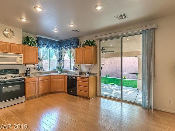 5th image of 262 Camino Viejo St