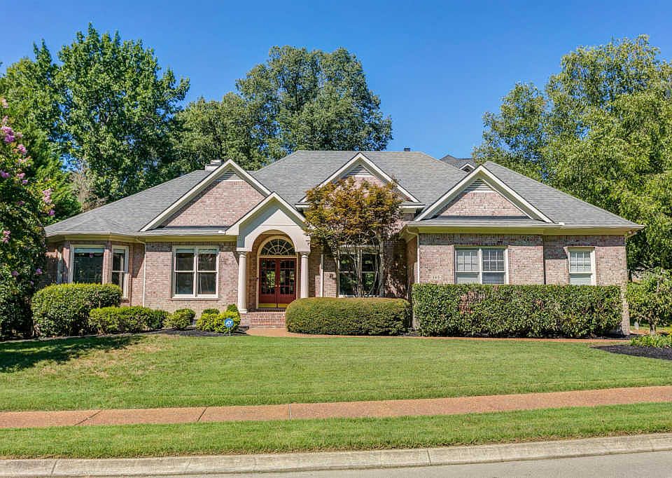 1st image of 145 Carphilly Cir