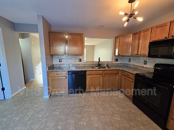 3rd image of 791 General Wallace Ct