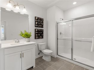 141 E Point Dr #303, East Providence, RI 02916