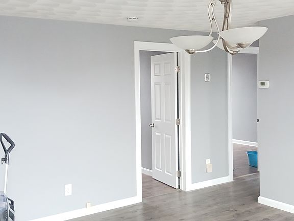 3rd image of 255 Mott St #3