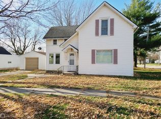 227 N Main St, Conrad, IA 50621