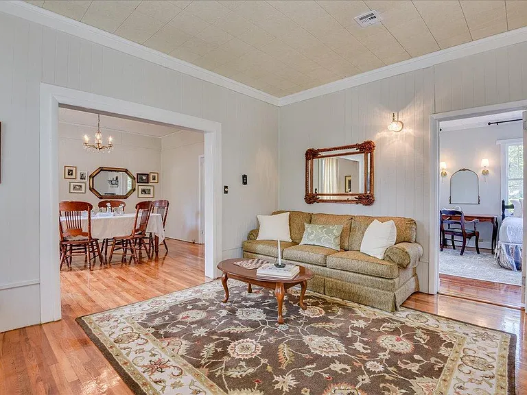 2350 Wrightsboro Rd — Photo 17