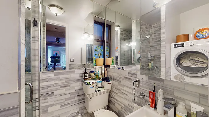 Rented by Bond New York | media 72