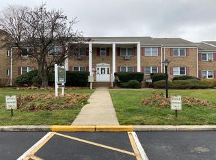 61 G Stonehurst Blvd, Freehold, NJ 07728