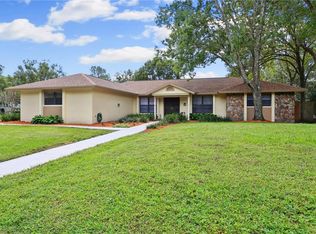 2530 Victarra Cir, Lutz, FL 33559
