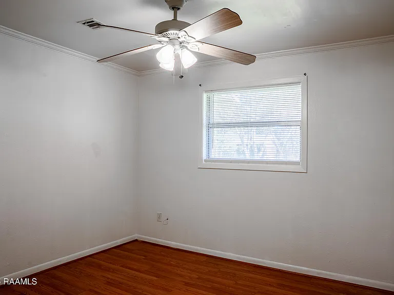 213 Birch Dr — Photo 18