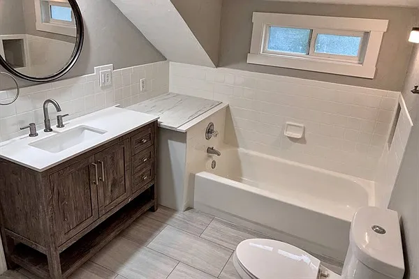 Upstairs bathroom