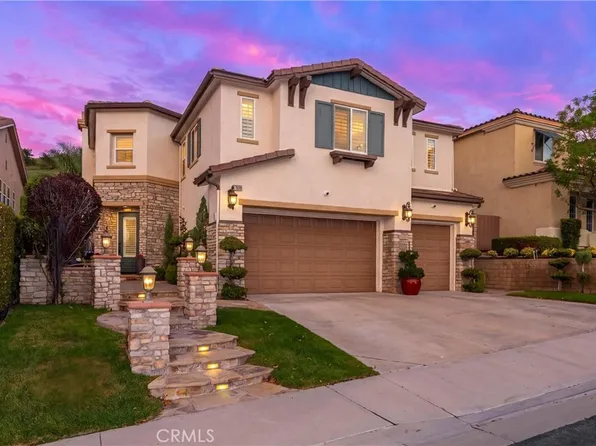 17688 Wren Dr, Canyon Country, CA 91387