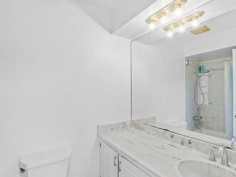 3008 Matador Dr NE — Photo 17