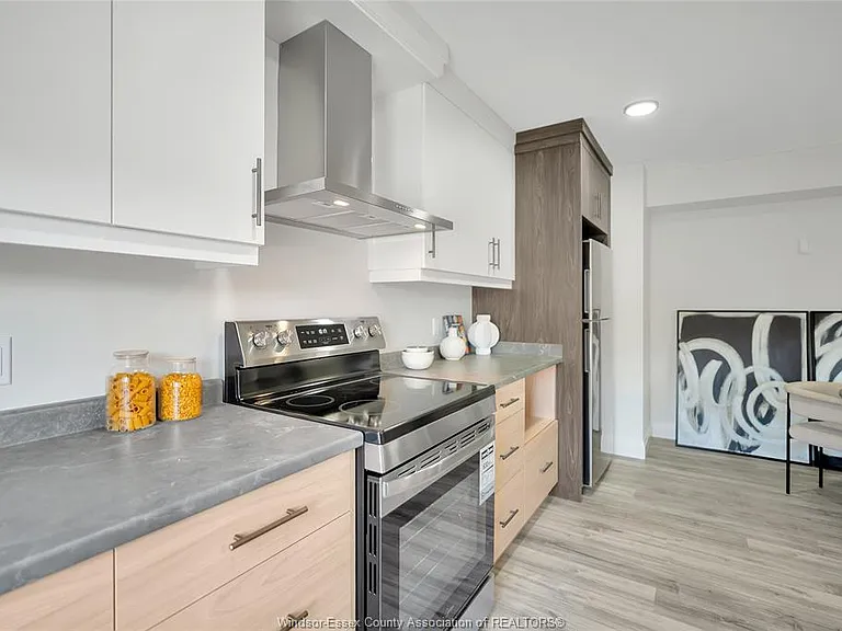 515 Caron Ave #2 — Photo 12