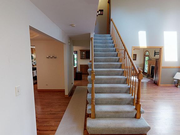 2nd image of 624 Walnut Oaks Dr
