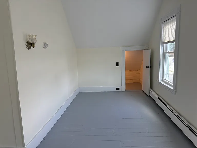 252 E Cottage St — Photo 18