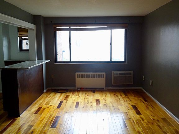 2nd image of 11720 Edgewater Dr APT 317