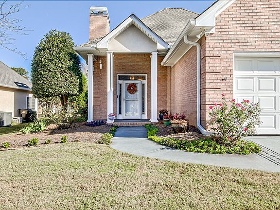 4th image of 7580 Elliott Dr