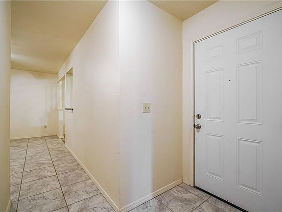 5th image of 1056 NW 1st St
