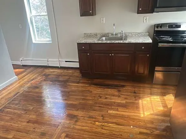 14 South St, Pawtucket, RI