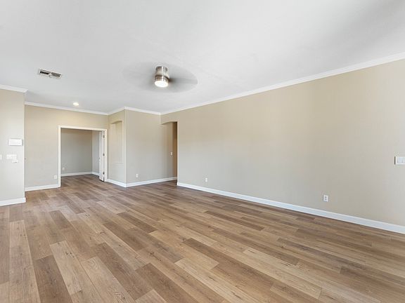 4th image of 8903 N 57th Dr