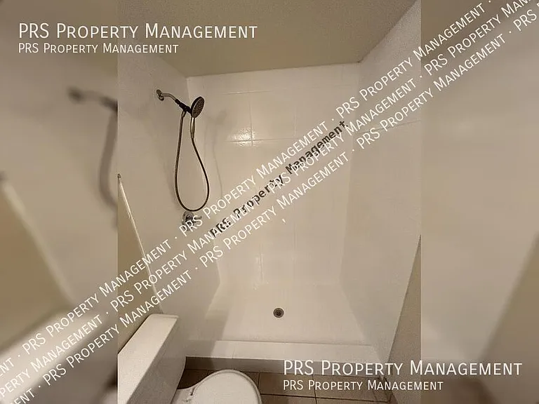 1762 W Colt Rd — Photo 30