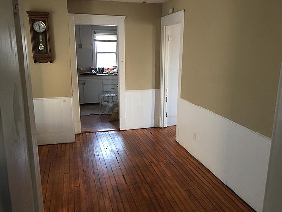 2nd image of 1504 Garden Dr #2